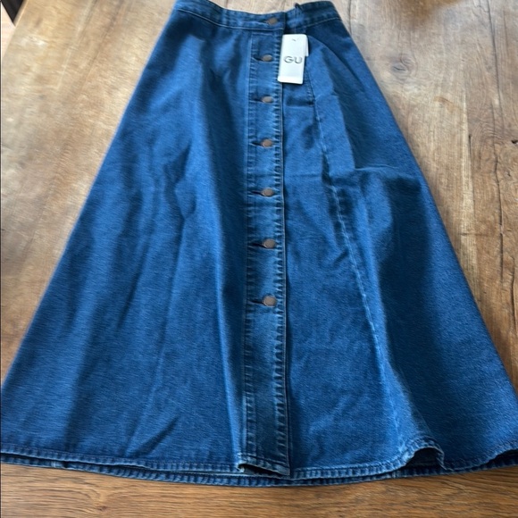 GU DENIM SKIRT BUTTON DOWN - Picture 1 of 7